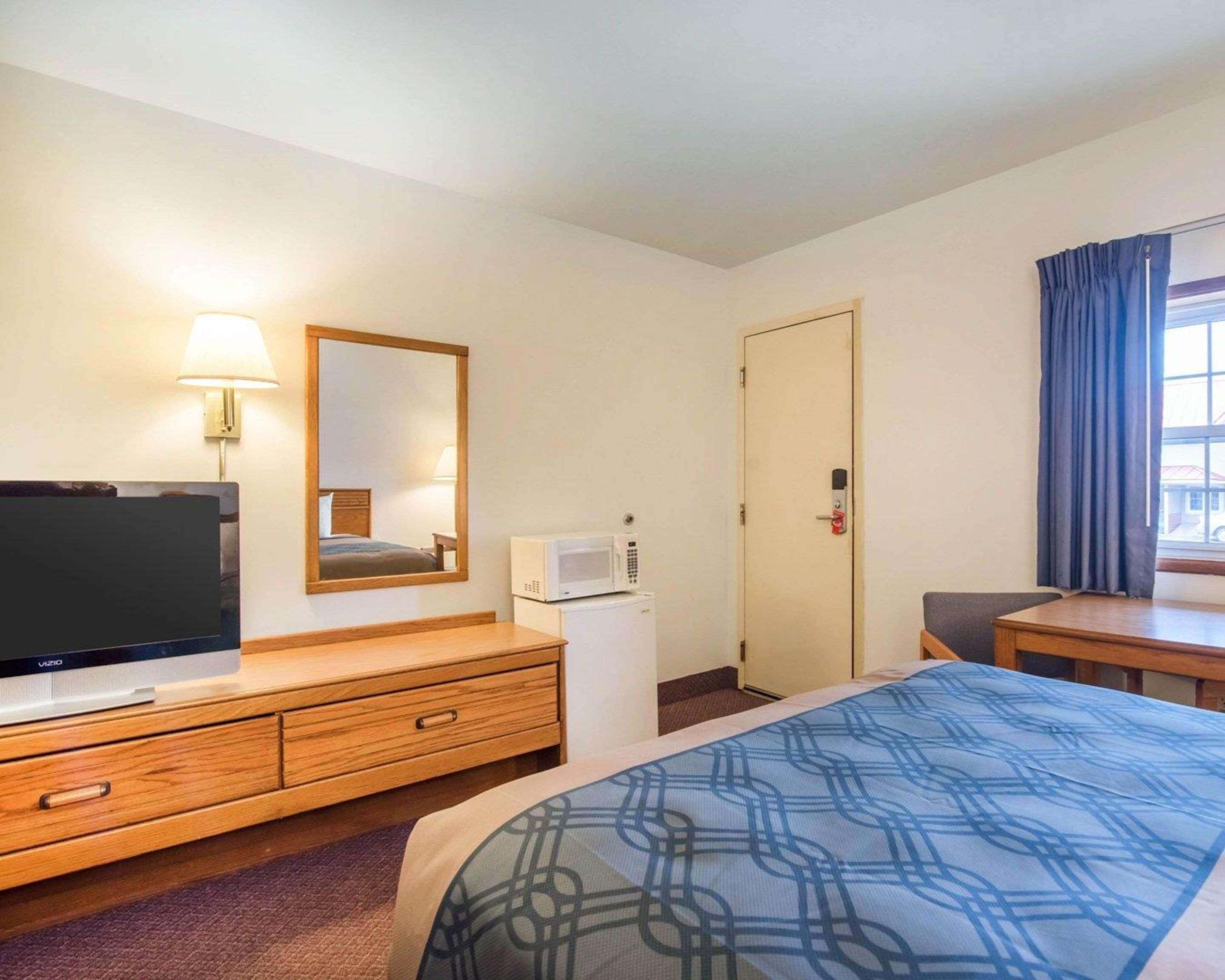 Econo Lodge St Albans Town Saint Albans Bagian luar foto